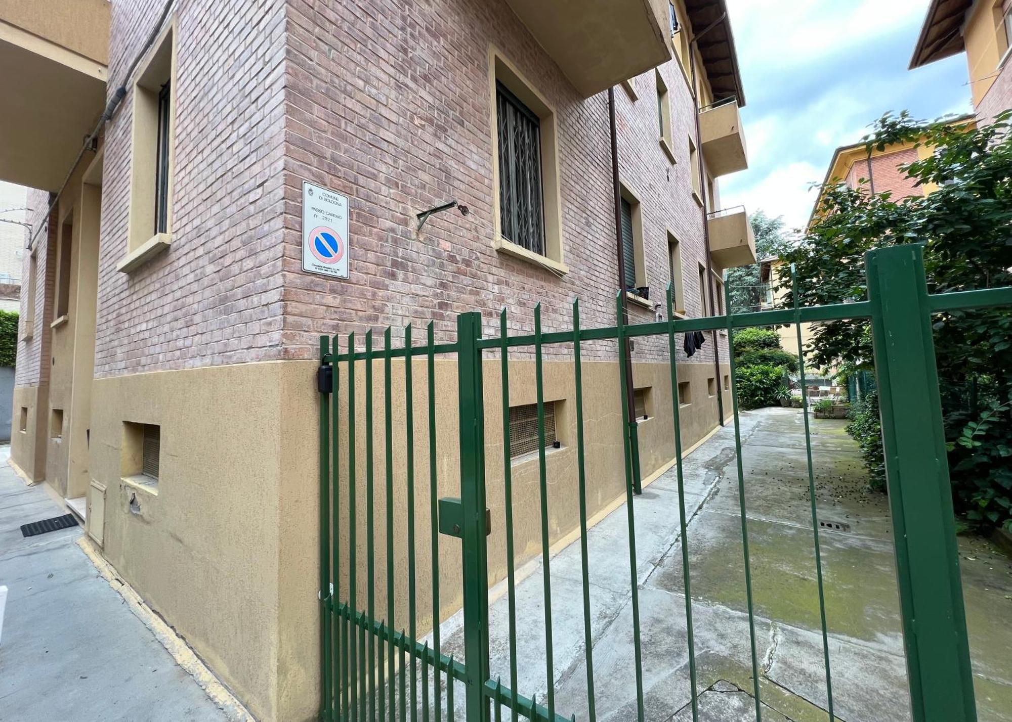 Charming Apartment Near Saragozza Bologna Luaran gambar